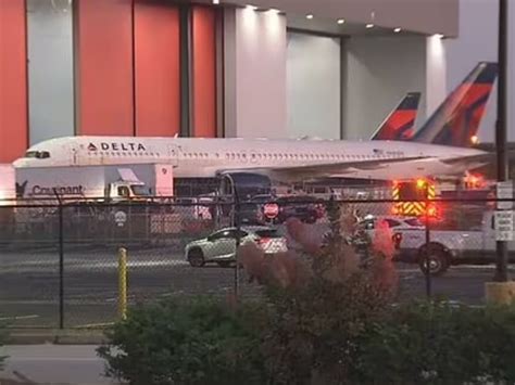 seat plan boeing 777|Delta Workers Killed After a Boeing Plane’s Tire Unexpectedly Explodes.
